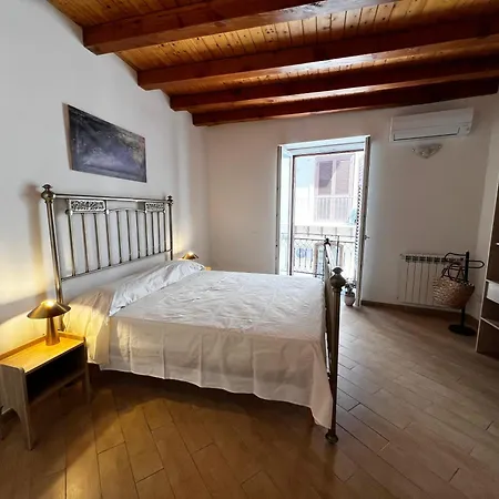 Dimora Papireto Apartament